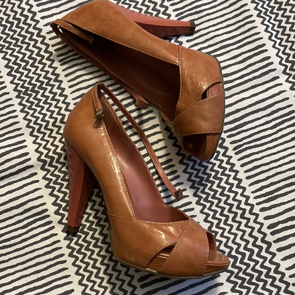 Fabulous pink-peach peep toe heels size 6.5 - Picture 5 of 12